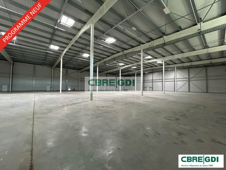 Local commercial 4804 m² · à Plan D Orgon · 4 804 m² · 28 023 €/mois