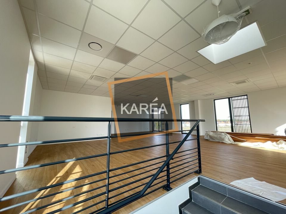 Local commercial 867 m² · à Chanteloup en Brie · 867 m² · 8 670 €/mois