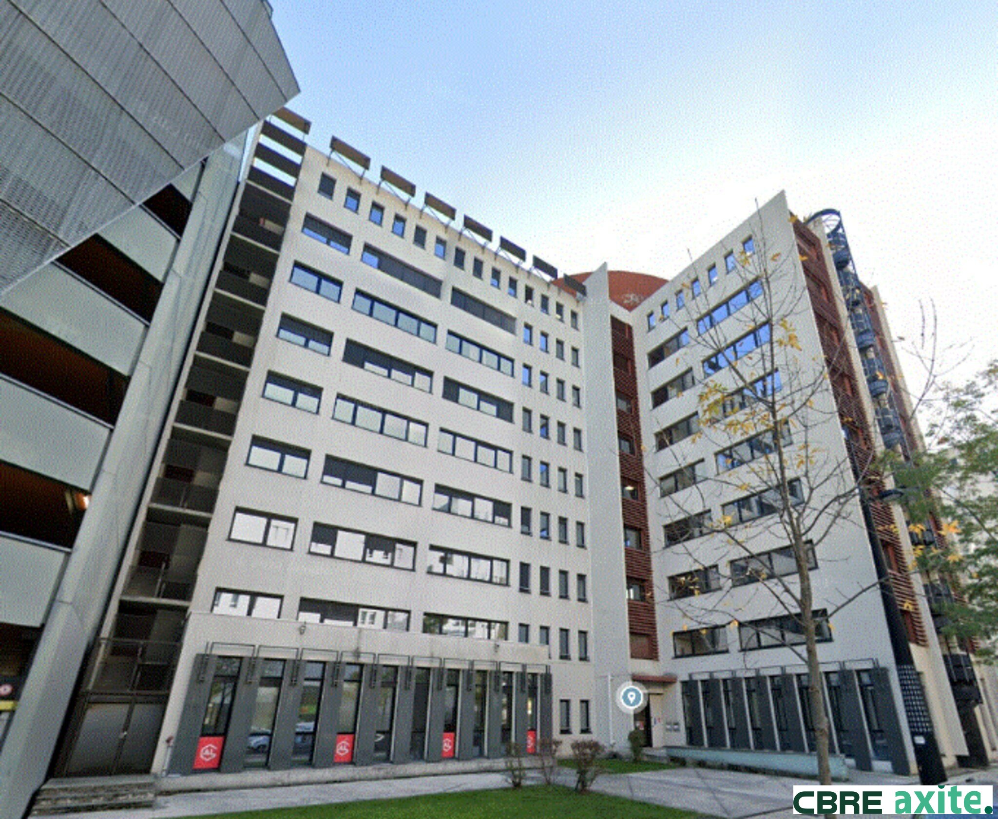 Local commercial 571 m² · à Grenoble · 571 m² · 8 204 €/mois