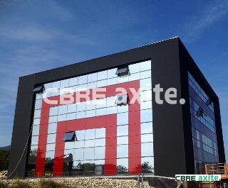 Local commercial 426 m² · à Voiron · 426 m² · 5 610 €/mois