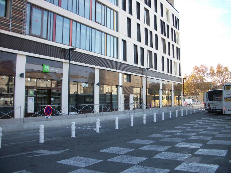 Local commercial 1140 m² · à Nimes · 1 140 m² · 11 786 €/mois