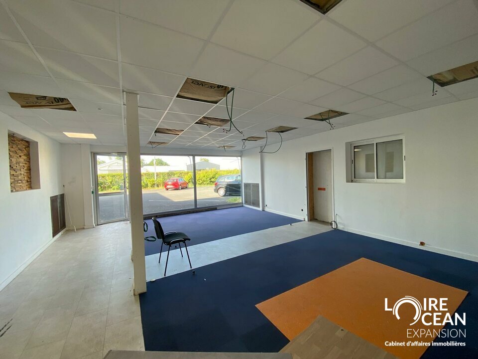 Local commercial 318 m² · à St Herblain · 318 m² · 2 150 €/mois