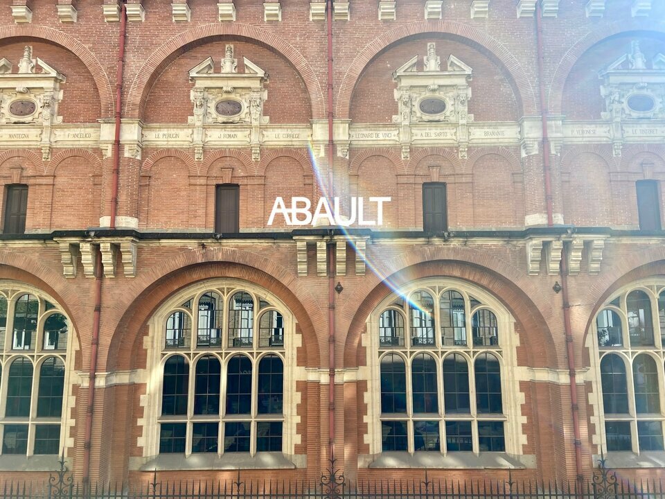 Local commercial 48 m² · à Toulouse · 48 m² · 2 372 €/mois