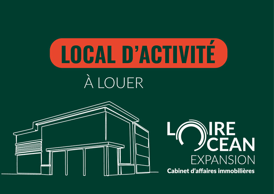 Local commercial 3640 m² · à St Jean D Angely · 3 640 m² · 25 567 €/mois