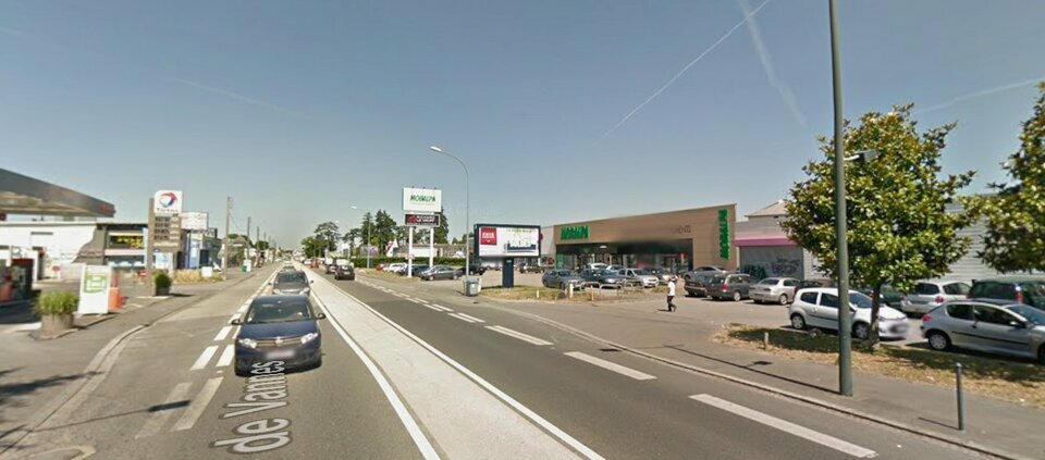 Local commercial 430 m² · à Orvault · 430 m² · 6 750 €/mois