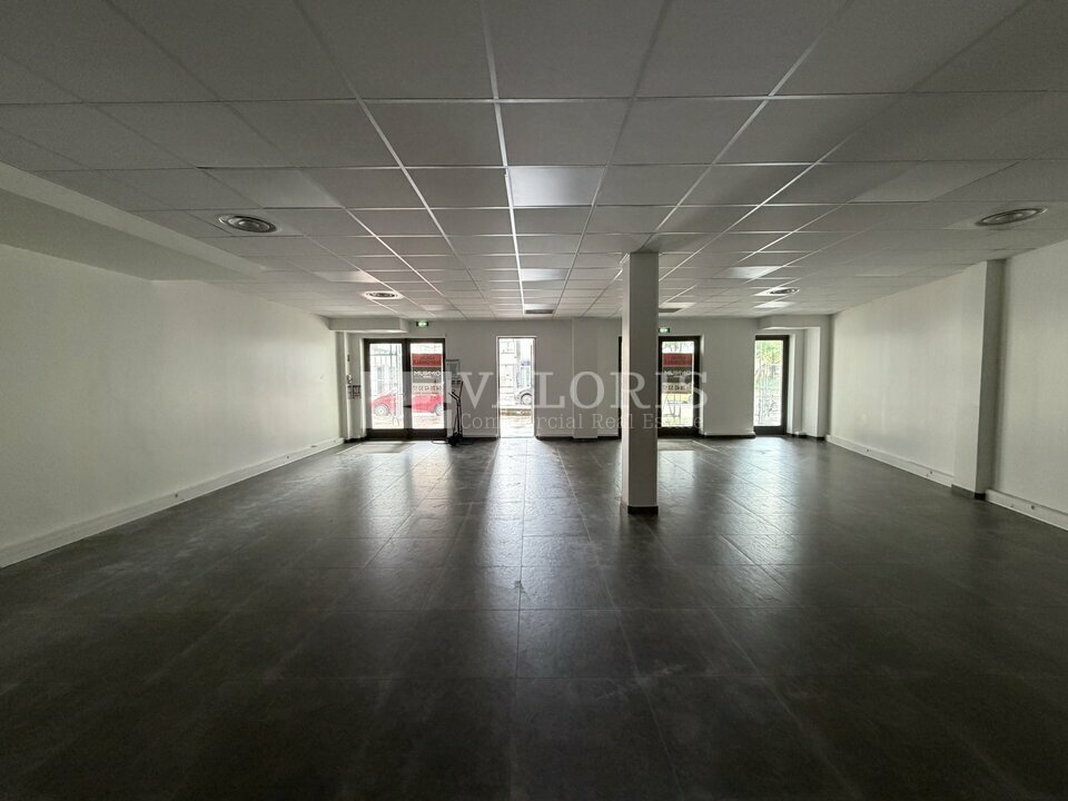Local commercial 156 m² · à Lyon 02 · 156 m² · 3 392 €/mois