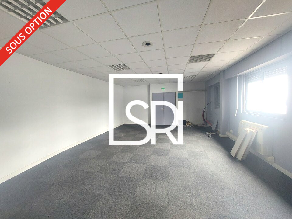 Local commercial 218 m² · à Clermont Ferrand · 218 m² · 3 133 €/mois