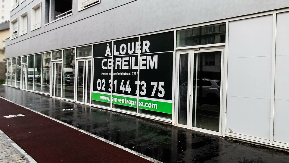 Local commercial 400 m² · à Caen · 400 m² · 3 570 €/mois