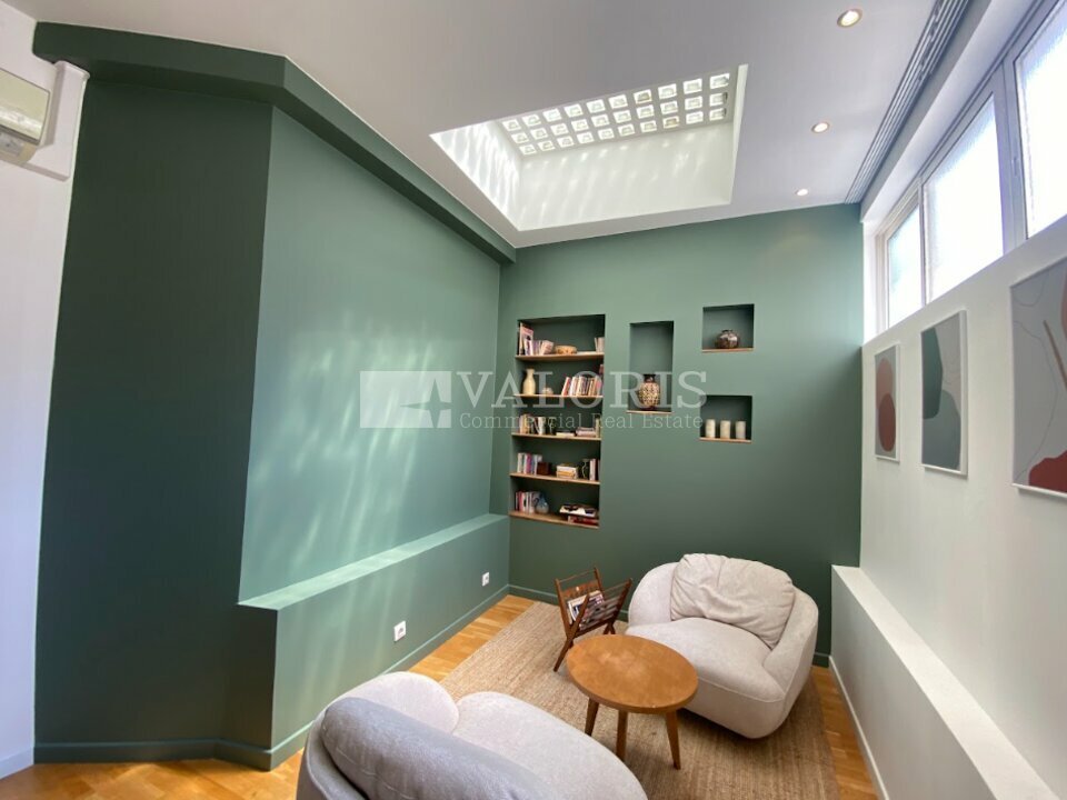 Local commercial 130 m² · à Lyon 07 · 130 m² · 2 261 €/mois
