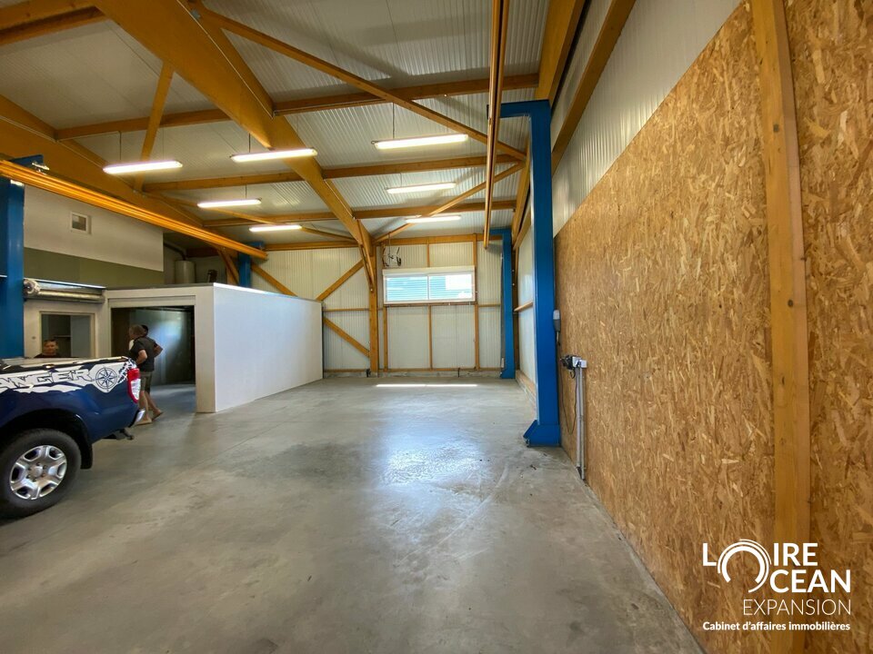 Local commercial 395 m² · à Le Loroux Bottereau · 395 m² · 577 800 €