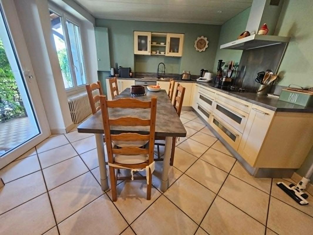 Maison 8 pièces 193 m² · à Sorbiers · 193 m² · 249 000 €