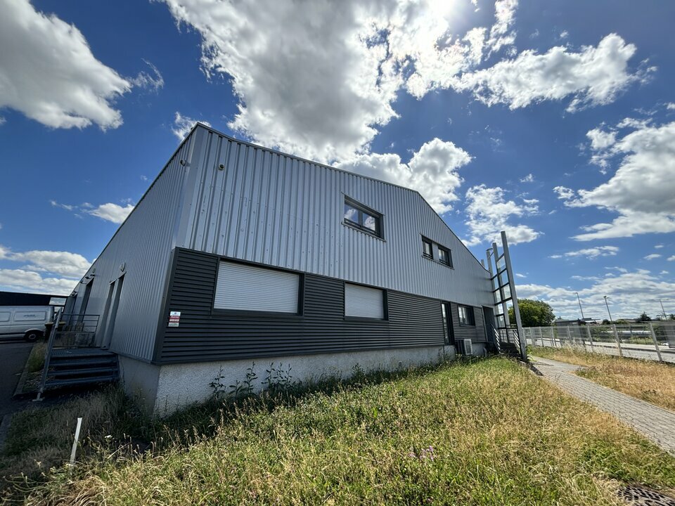 Local commercial 511 m² · à Rillieux-la-Pape · 511 m² · 4 443 €/mois
