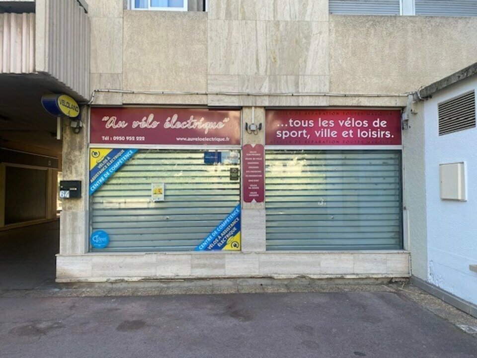 Local commercial 208 m² · à Marseille 08 · 208 m² · 3 380 €/mois