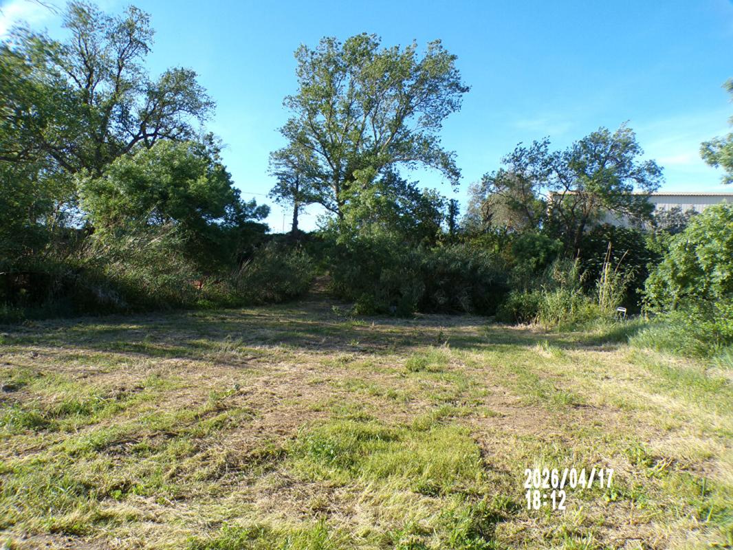 Terrain 3816 m² · à Fabrezan · 3 816 m² · 69 900 €