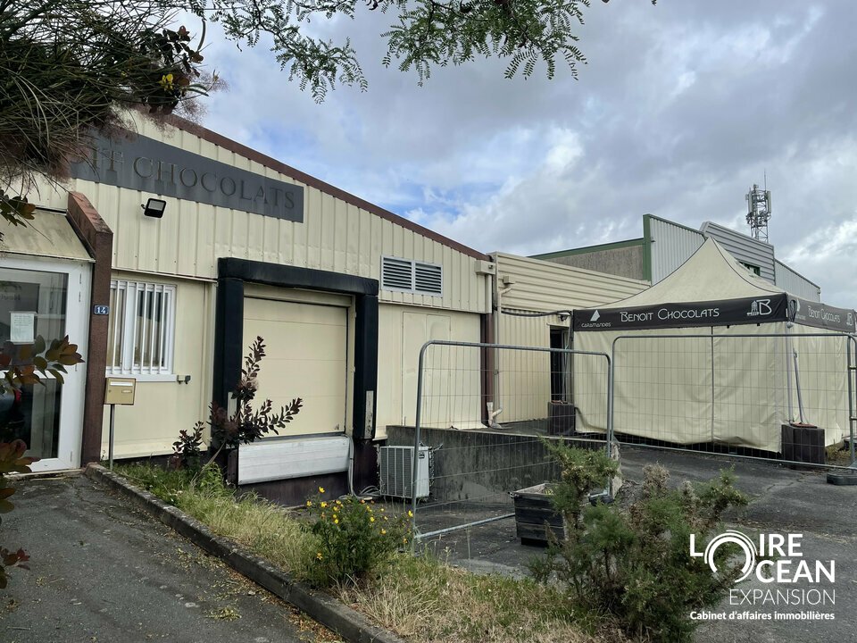 Local commercial 462 m² · à Les Ponts de Ce · 462 m² · 508 250 €