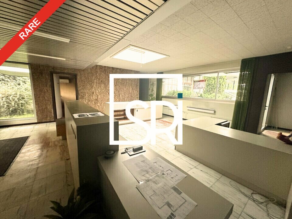 Local commercial 280 m² · à Issoire · 280 m² · 2 700 €/mois