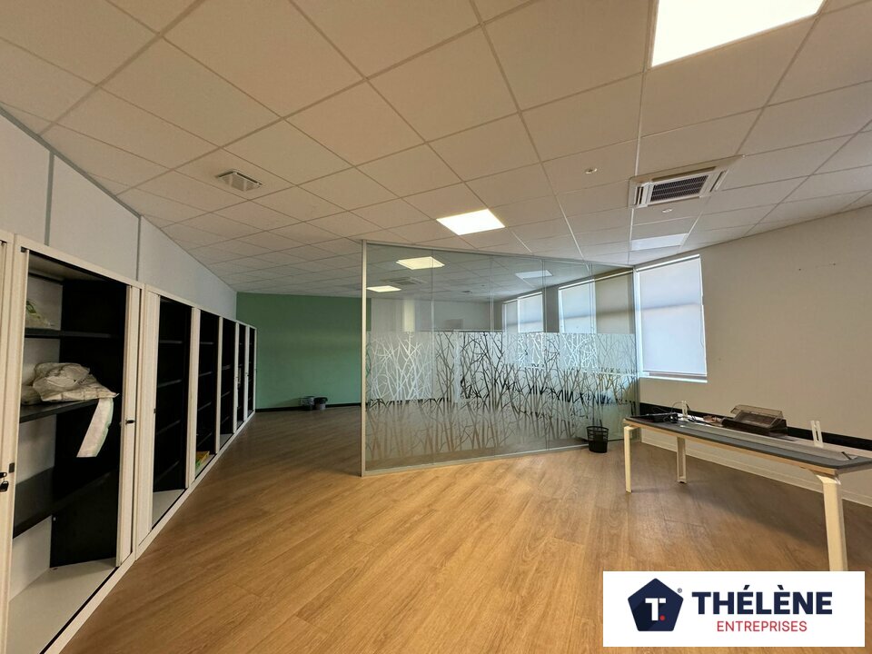 Local commercial 545 m² · à Beziers · 545 m² · 8 175 €/mois