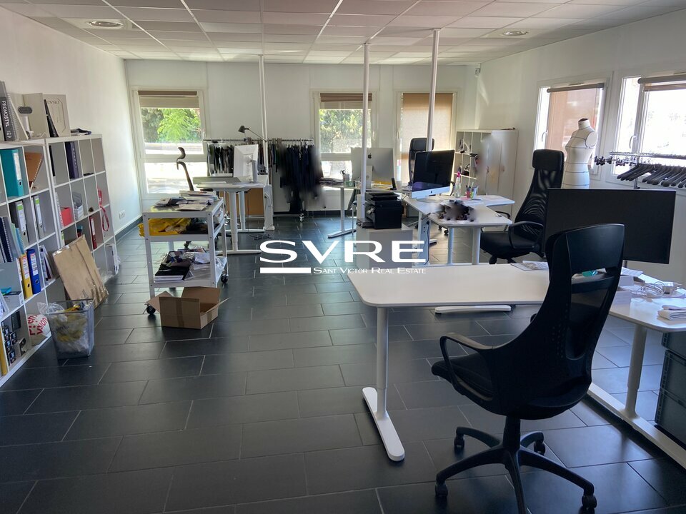 Local commercial 117 m² · à Aubagne · 117 m² · 1 797 €/mois