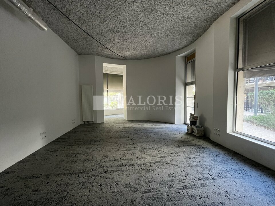 Local commercial 67 m² · à Lyon 02 · 67 m² · 1 669 €/mois