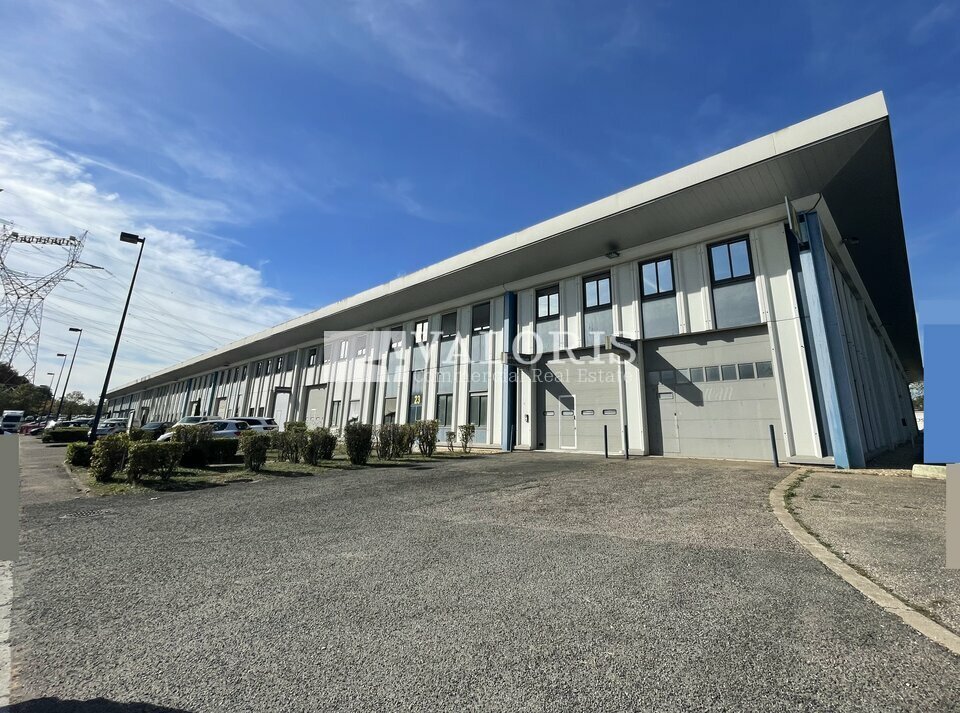 Local commercial 2899 m² · à St Quentin Fallavier · 2 899 m² · 3 859 994 €