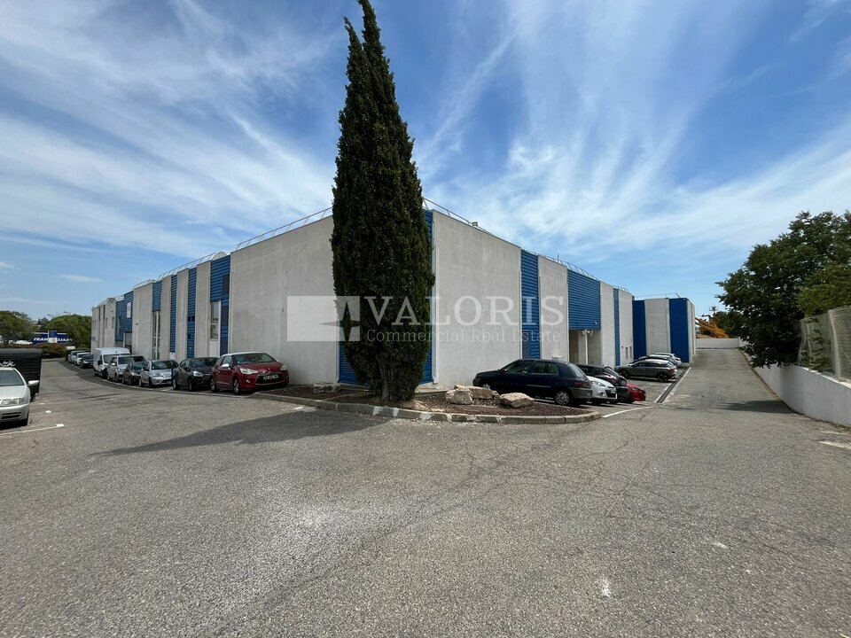 Local commercial 1503 m² · à Vitrolles · 1 503 m² · 8 465 €/mois