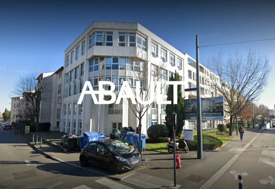 Local commercial 370 m² · à Toulouse · 370 m² · 5 767 €/mois
