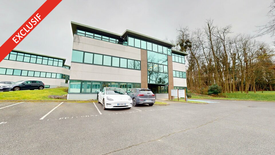 Local commercial 137 m² · à Lissieu · 137 m² · 253 998 €