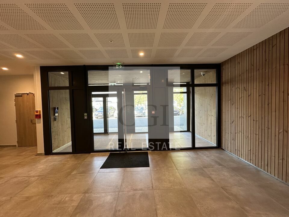 Local commercial 392 m² · à Grenoble · 392 m² · 970 004 €