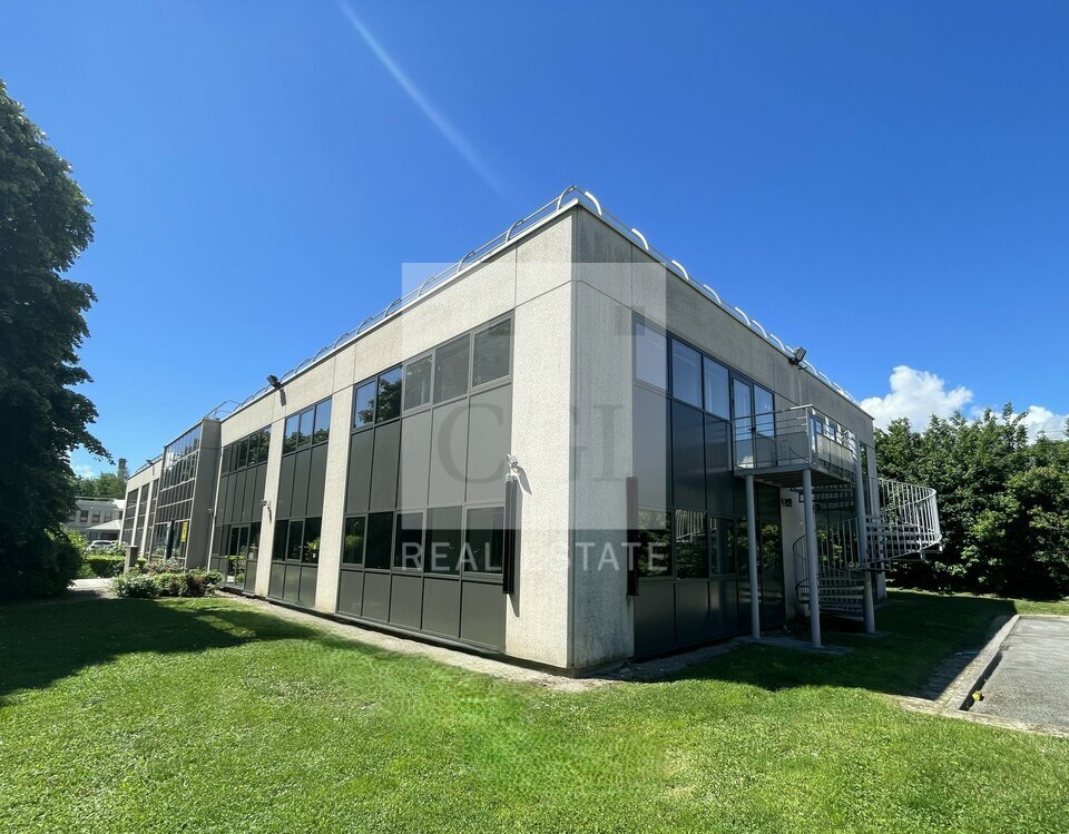 Local commercial 254 m² · à Eybens · 254 m² · 3 323 €/mois