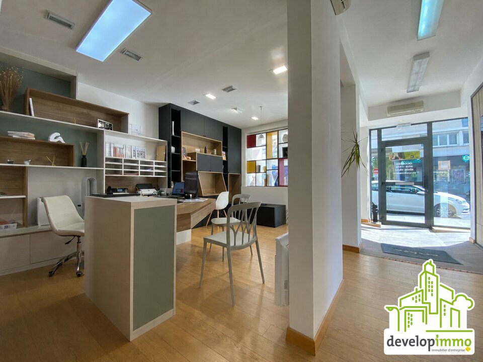 Local commercial 110 m² · à Caen · 110 m² · 2 011 €/mois