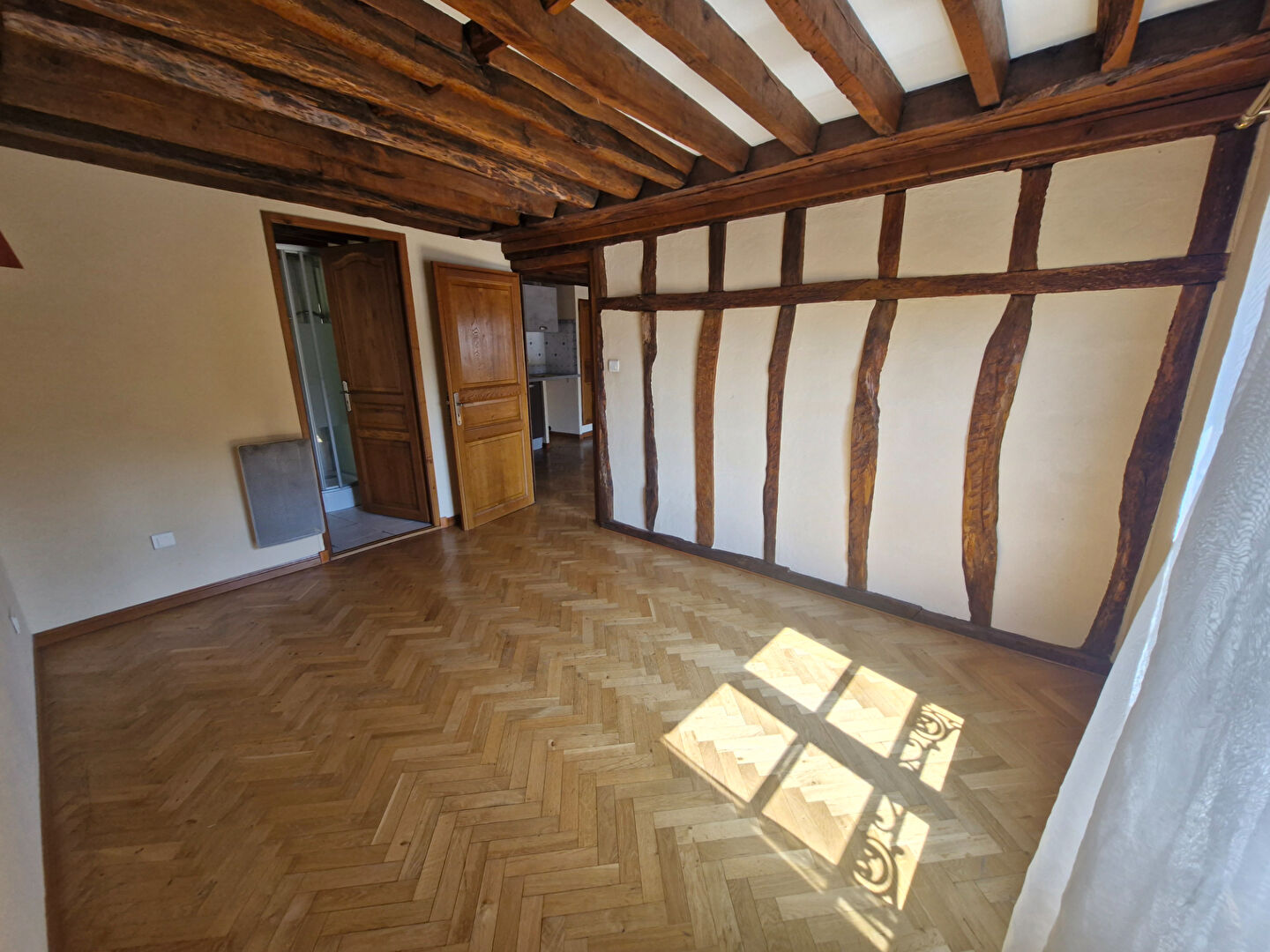 Appartement – Auxerre, Centre-Ville - Plus