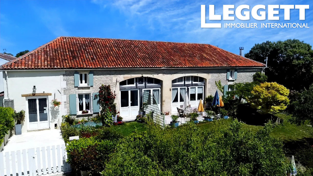Maison 7 pièces 209 m² · à Bresdon · 209 m² · 268 000 €