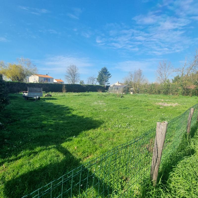 Achat Terrain 847m² GRUES 85580 - Vue 3