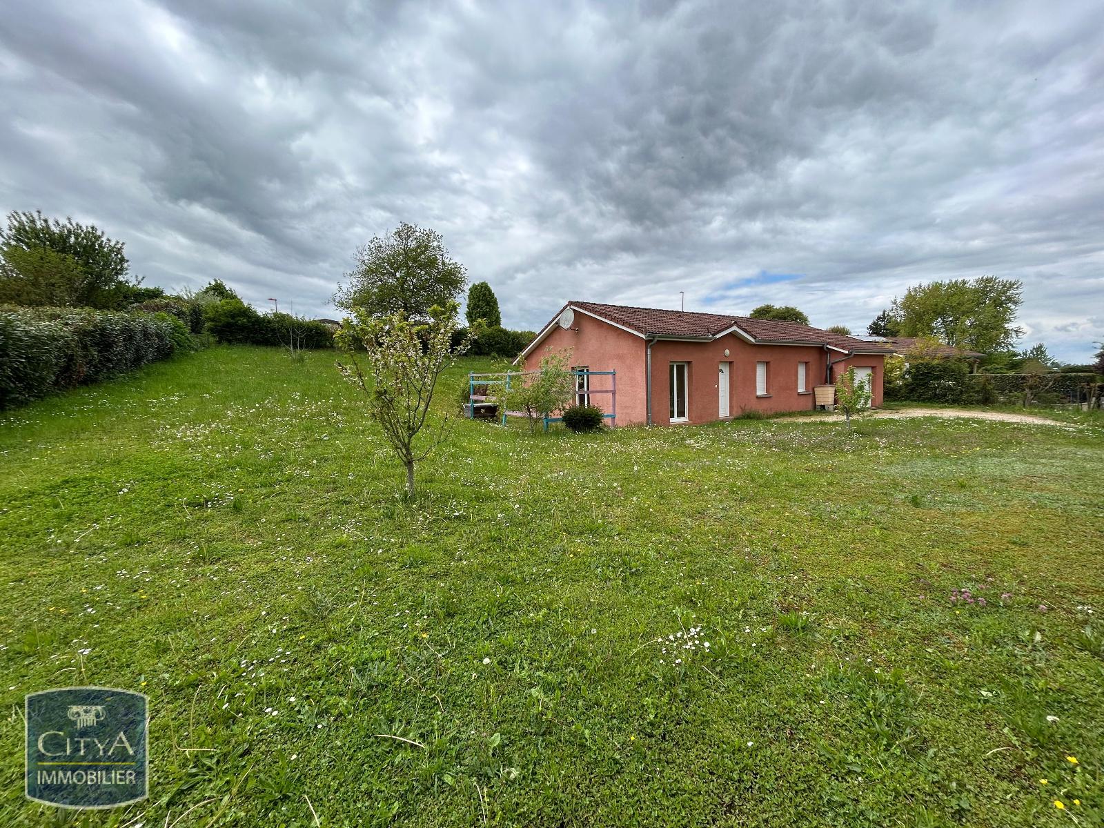 Maison 5 pièces 98 m² · à St Julien sur Veyle · 98 m² · 1 100 €/mois