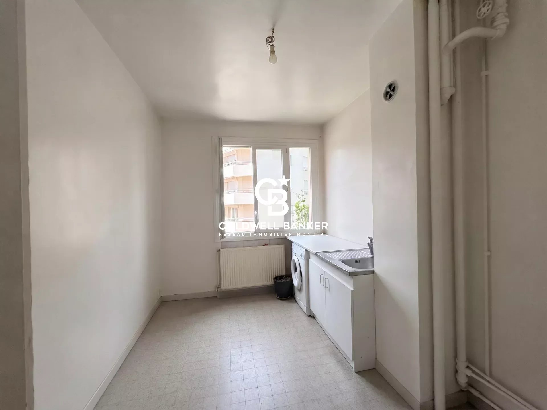 Appartement – GAILLARD HAUTE-SAVOIE AUVERGNE-RHÔNE-ALPES - Vue 2
