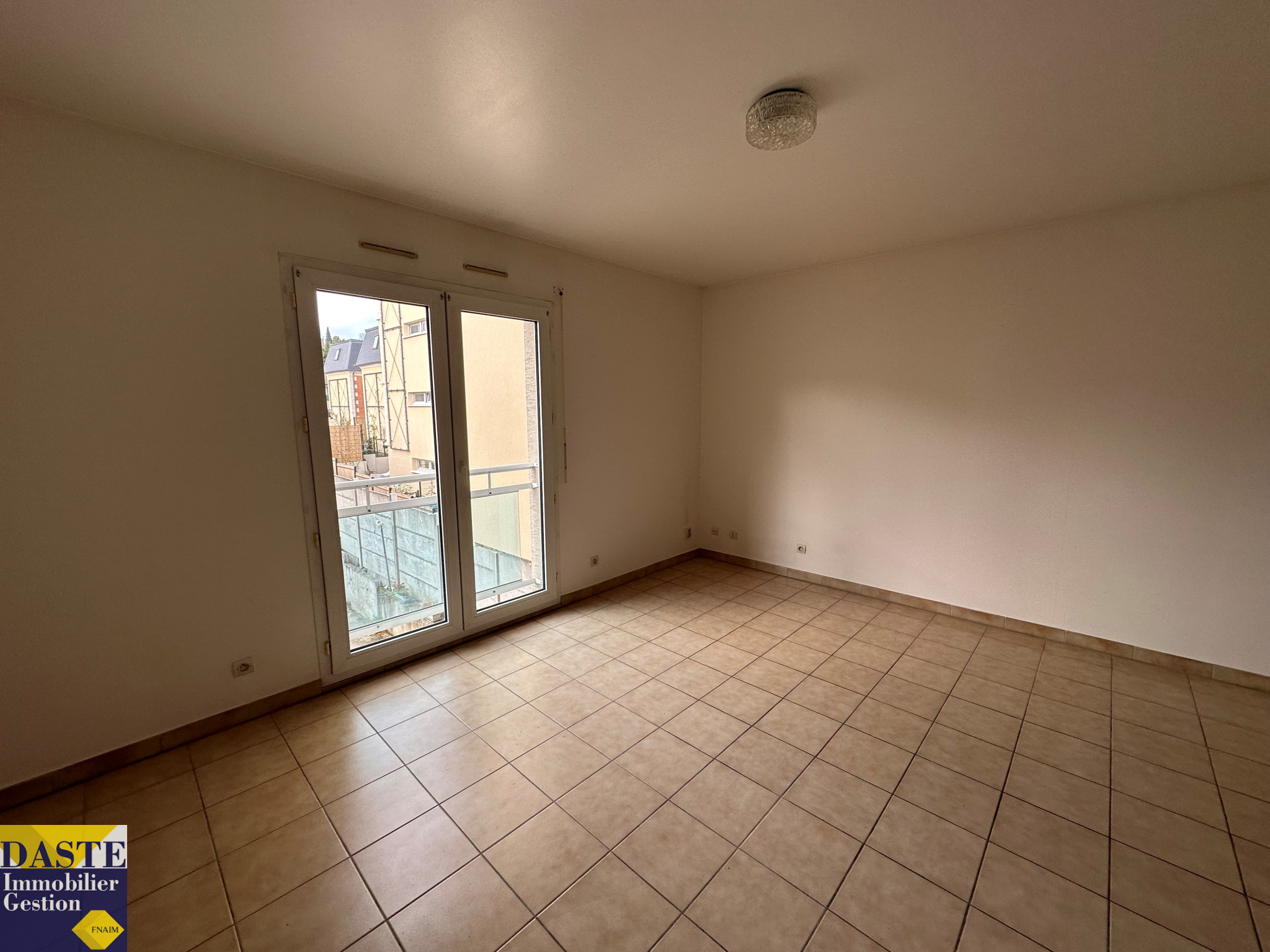 Appartement 1 pièce 25m² GAGNY 93220