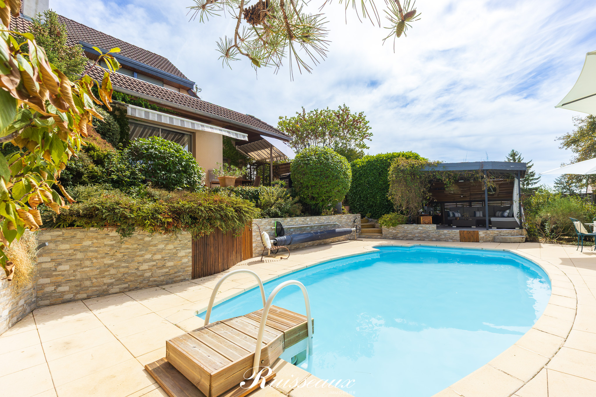 Maison 7 pièces 164 m² · à Mirebeau sur Beze · 164 m² · 498 000 €