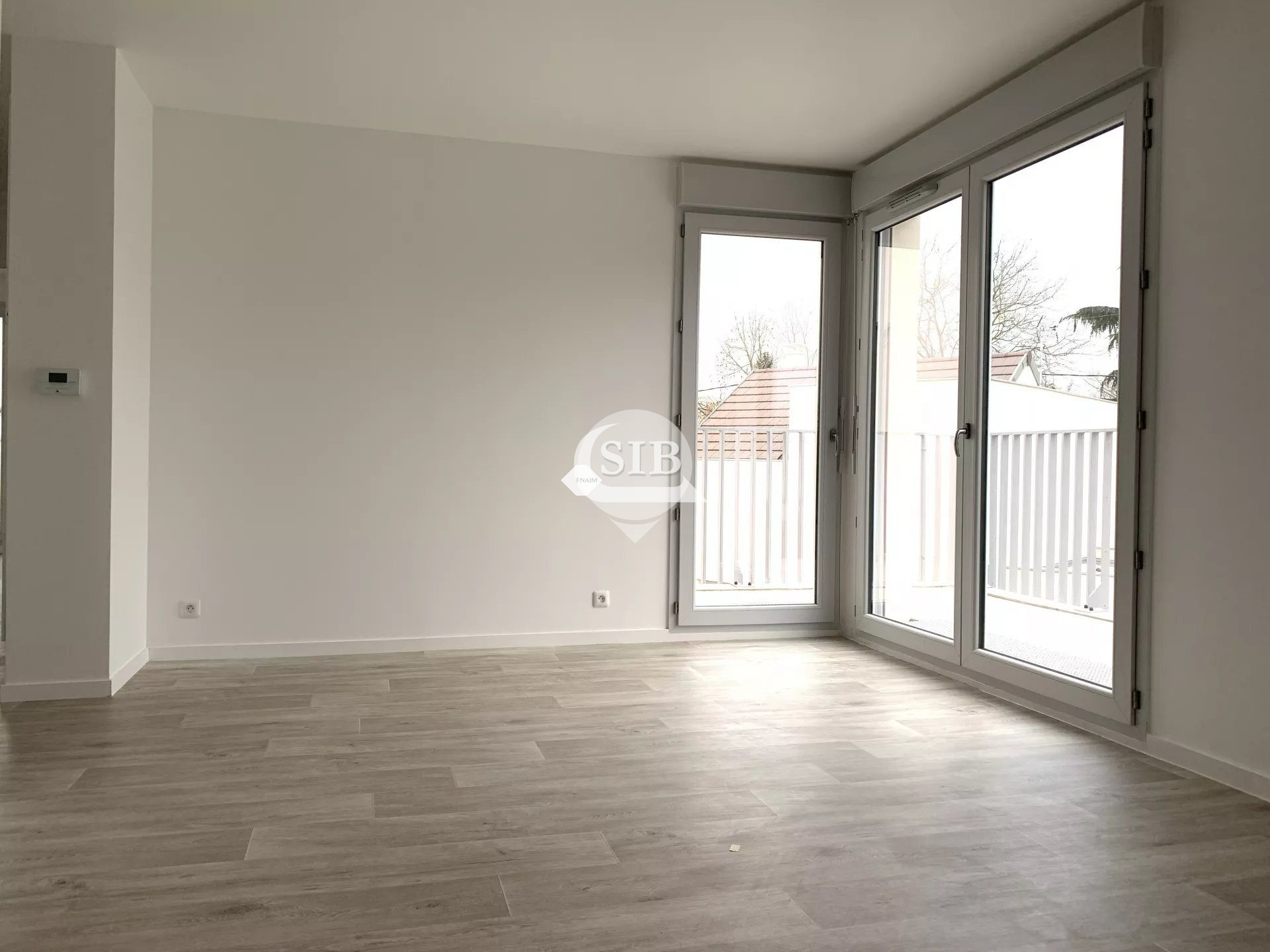 Appartement 2 pièces 42m² LONGPONT SUR ORGE 91310 photo 2