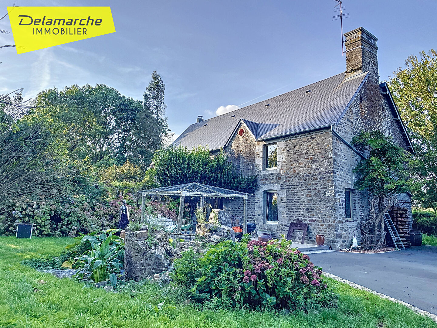 Maison 5 pièces 146 m² · à La Meurdraquiere · 146 m² · 357 000 €