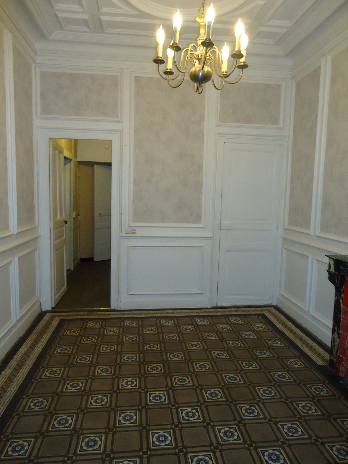 Appartement – NEVERS NIEVRE BOURGOGNE-FRANCHE-COMTÉ - Vue 4