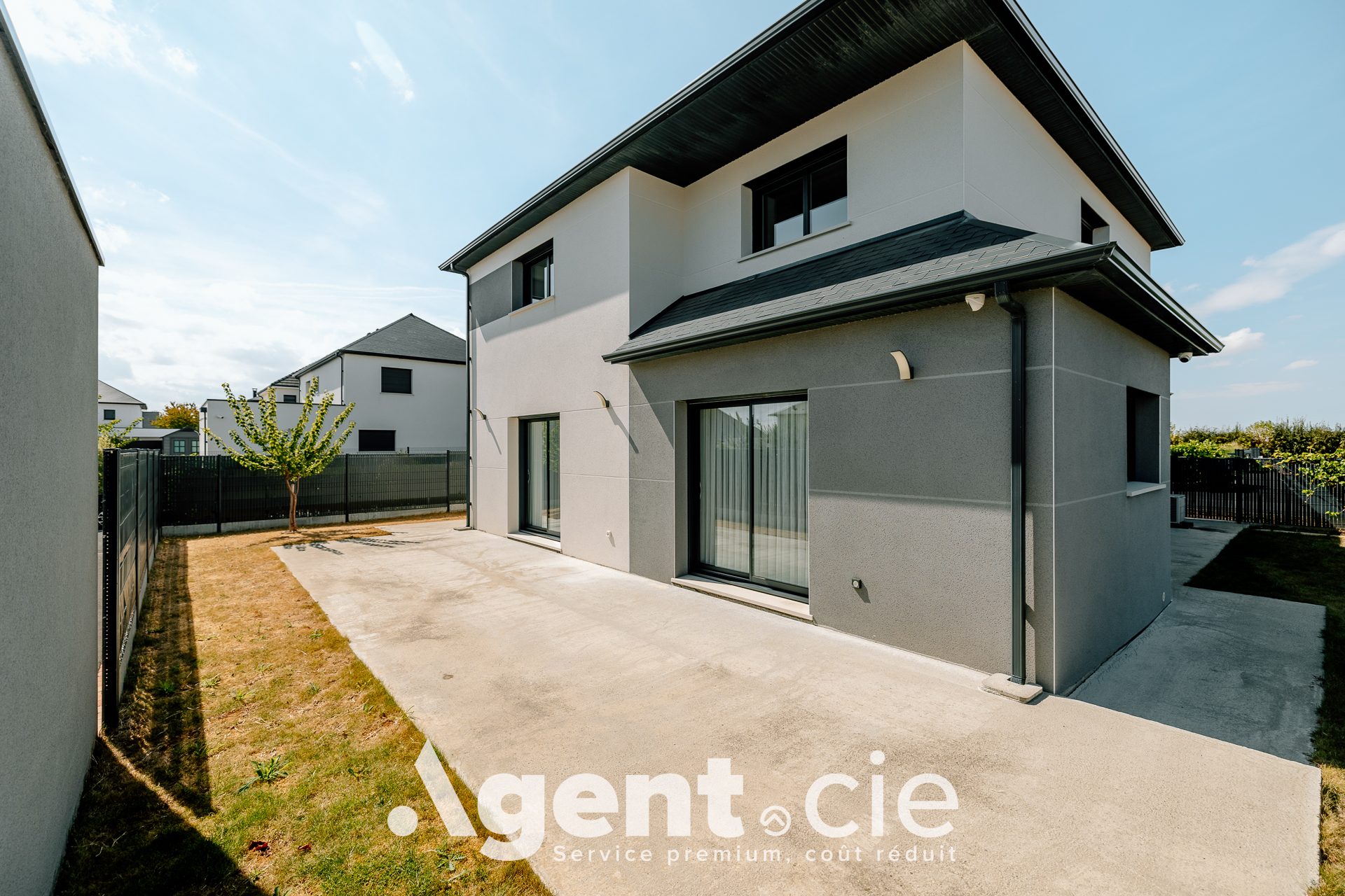 Maison 6 pièces 141 m² · à Maltot · 141 m² · 374 000 €