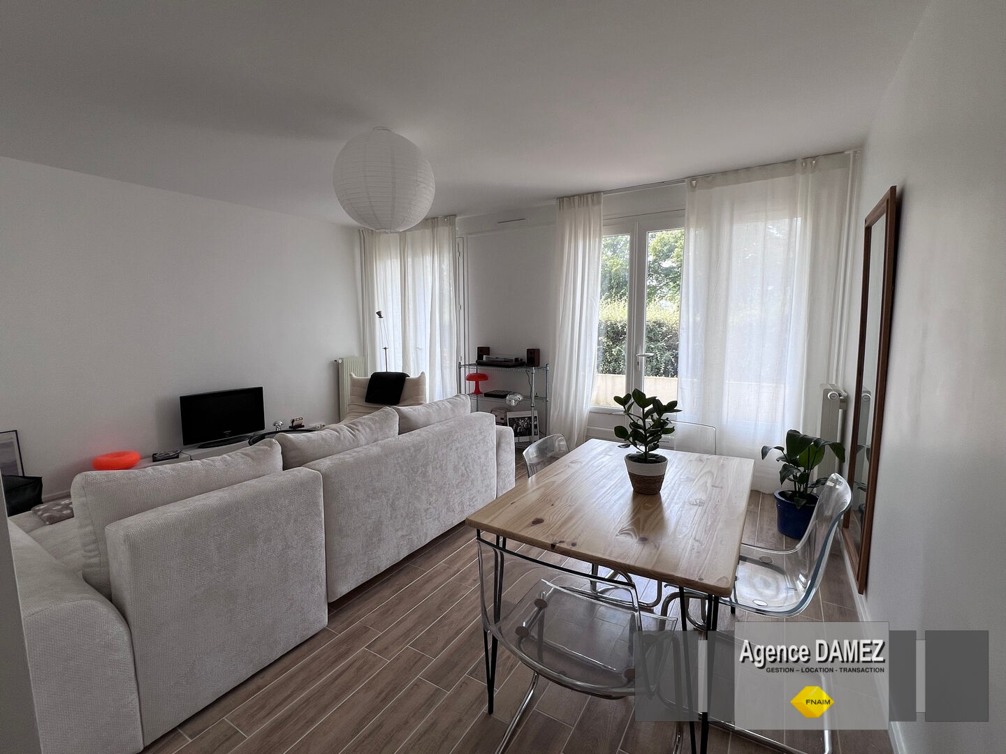 Appartement 2 pièces 53 m² · à Dourdan · 53 m² · 210 000 €