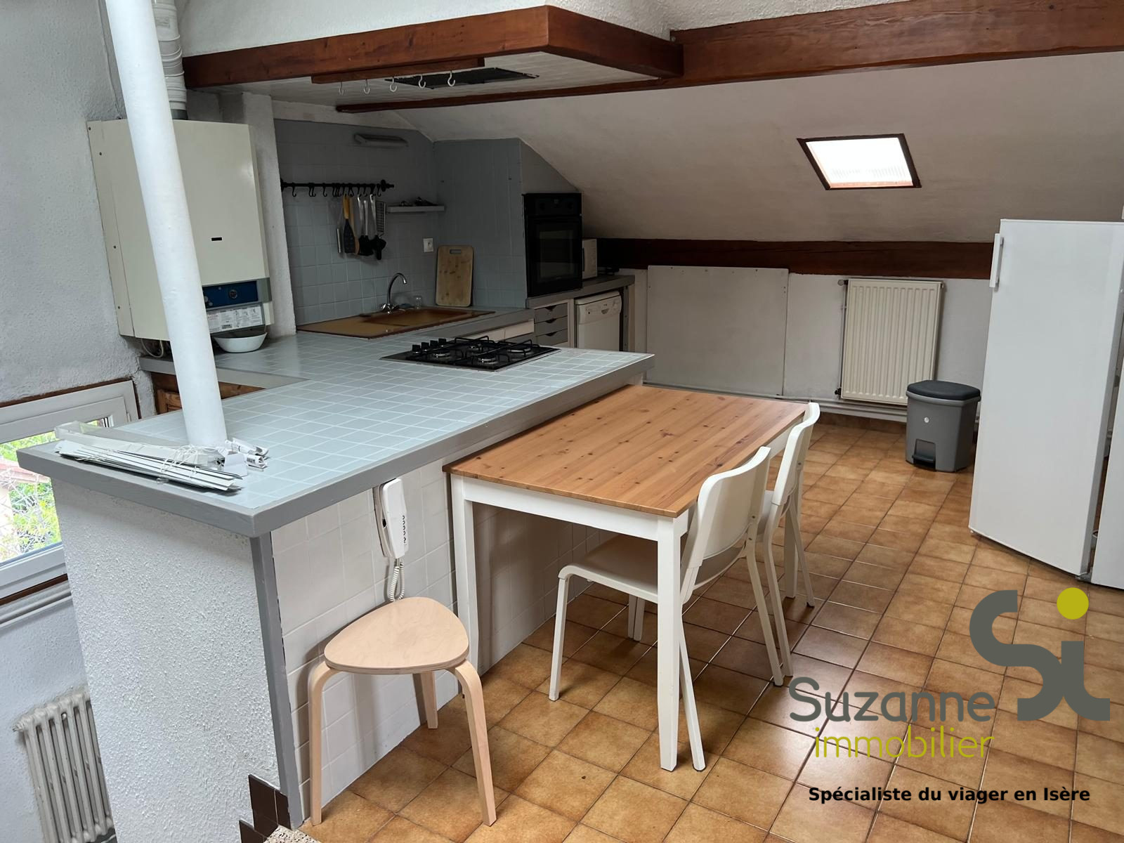 Appartement – ECHIROLLES ISERE AUVERGNE-RHÔNE-ALPES - Vue 3