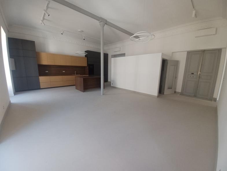 Appartement 3 pièces 150 m² · à Sete · 150 m² · 1 498 €/mois