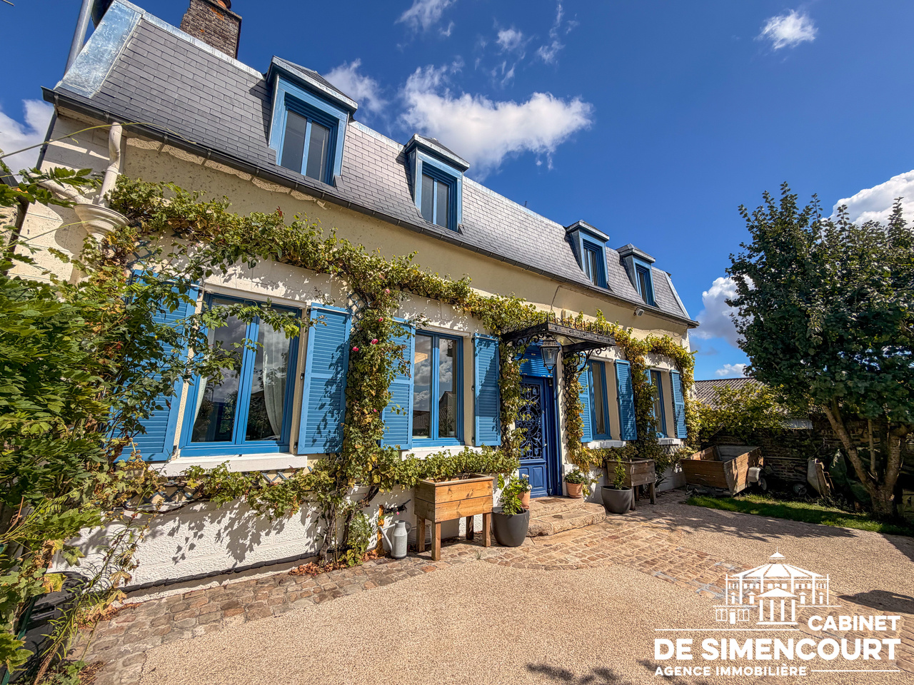 Maison 6 pièces 234 m² · à Rainneville · 234 m² · 499 900 €