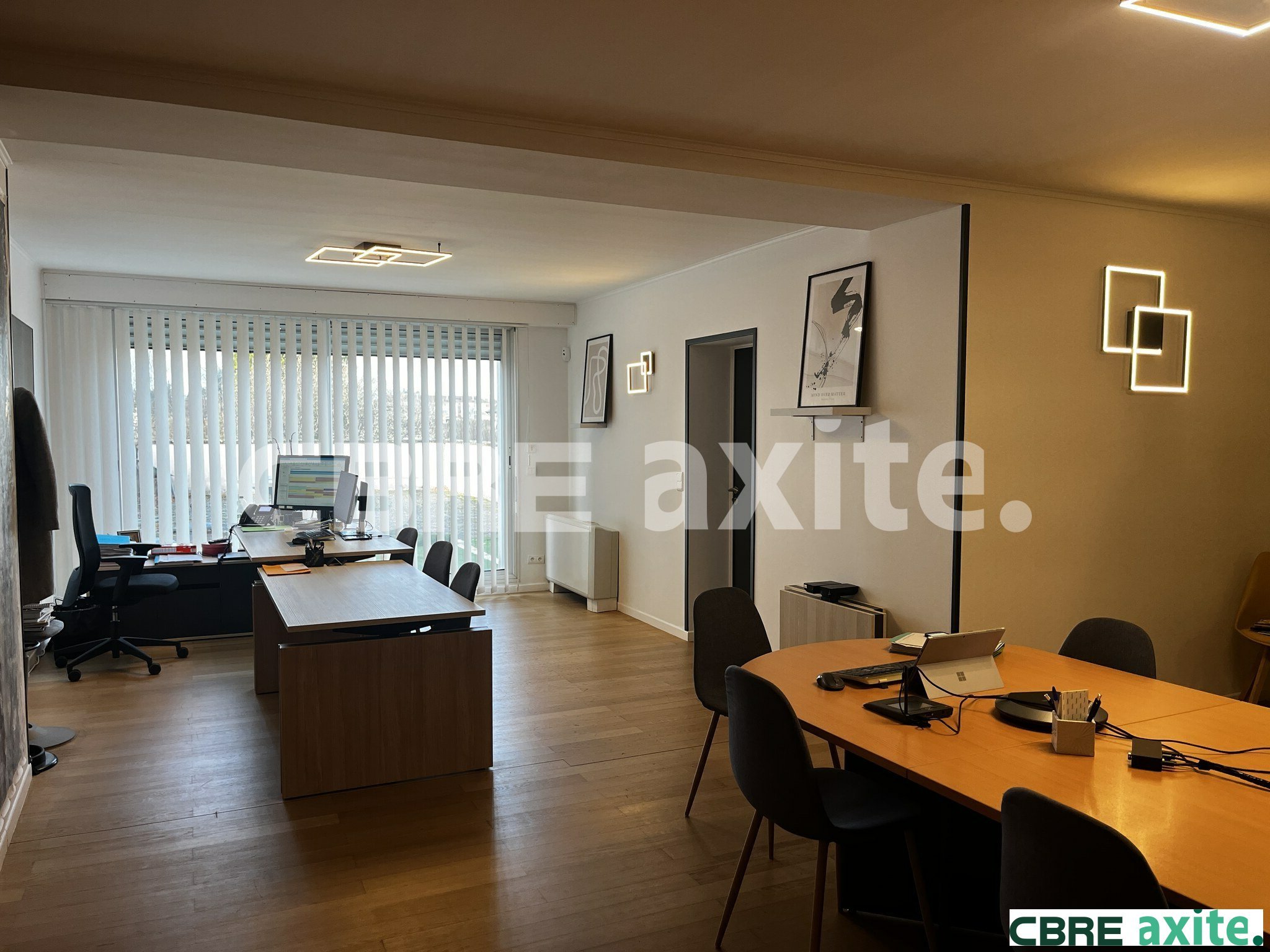 Local commercial 542 m² · à Les Abrets · 542 m² · 868 000 €