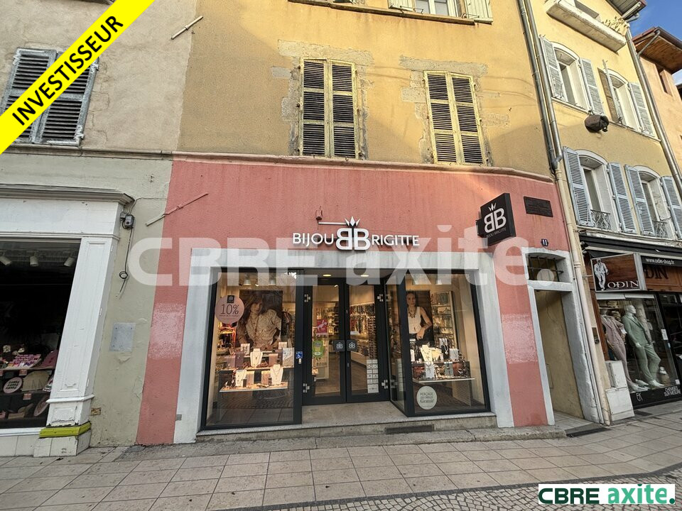 Local commercial 150 m² · à Bourgoin Jallieu · 150 m² · 250 950 €