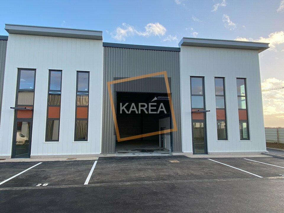 Local commercial 232 m² · à Bailly Romainvilliers · 232 m² · 2 417 €/mois