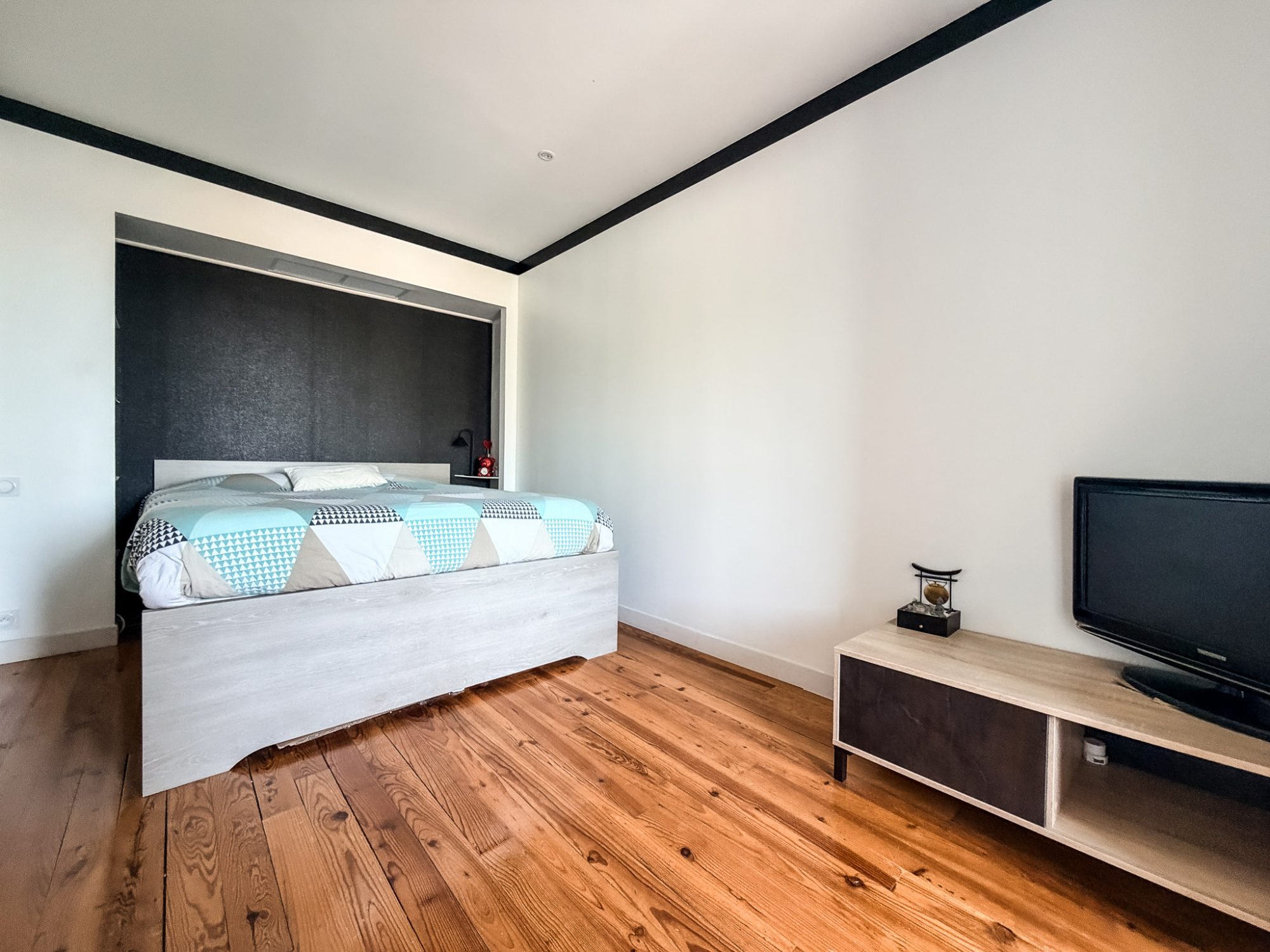 Maison – AMBES GIRONDE NOUVELLE-AQUITAINE - Plus