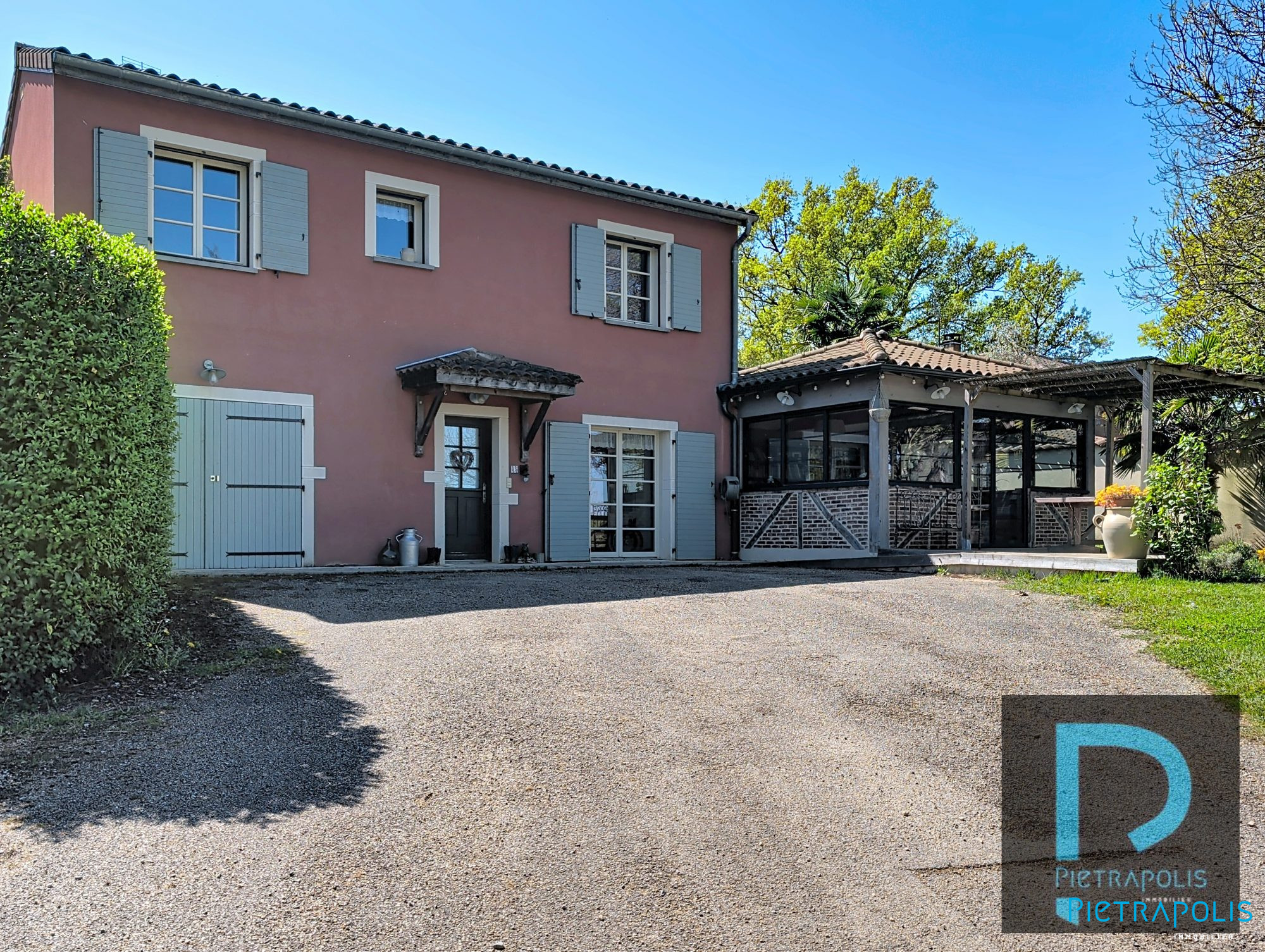 Maison 7 pièces 207 m² · à St Andre D Huiriat · 207 m² · 379 000 €